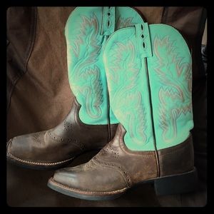 Justin Cowgirl Boots